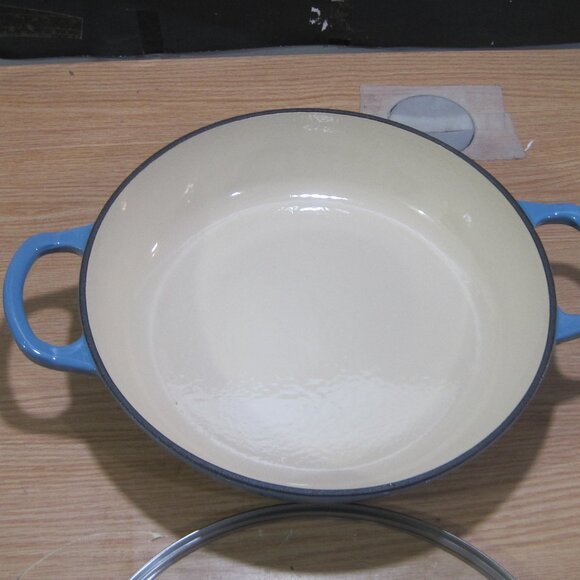 3.5 Qt. Cast Iron Casserole Dish Durable Coated Enamel Bel-Fer New in Box. - Picture 2 of 4